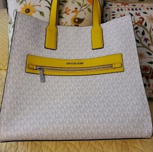 Michael Kors kenly citrus messenger bag